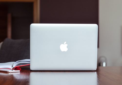 Apple Laptop